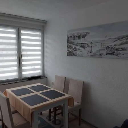 Breskvica Apartman *