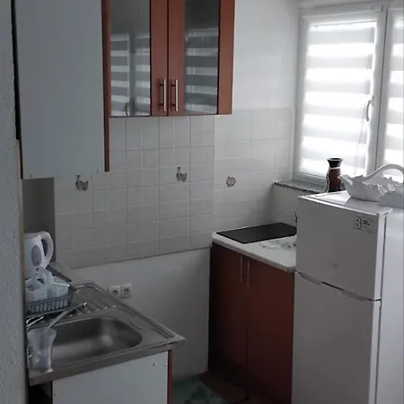 Breskvica Apartman *